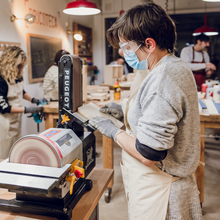 Cargar imagen en el visor de la galería, Curso de Carpintería en Bricoteca (Sant Andreu)
